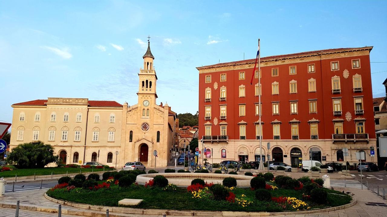 Ferienwohnung Tales Of Split - 100 Meters From The Seafront Exterior foto